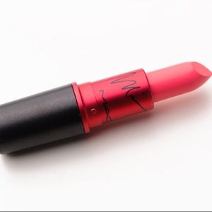 MAC LE Viva Glam Nicki